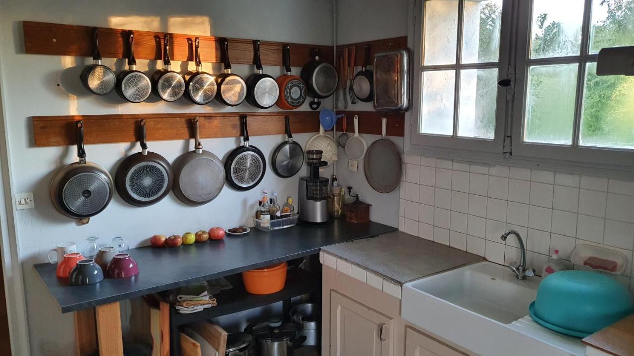 Grande Maison Avec Jardin, Animaux,Au Calme Yviers Esterno foto