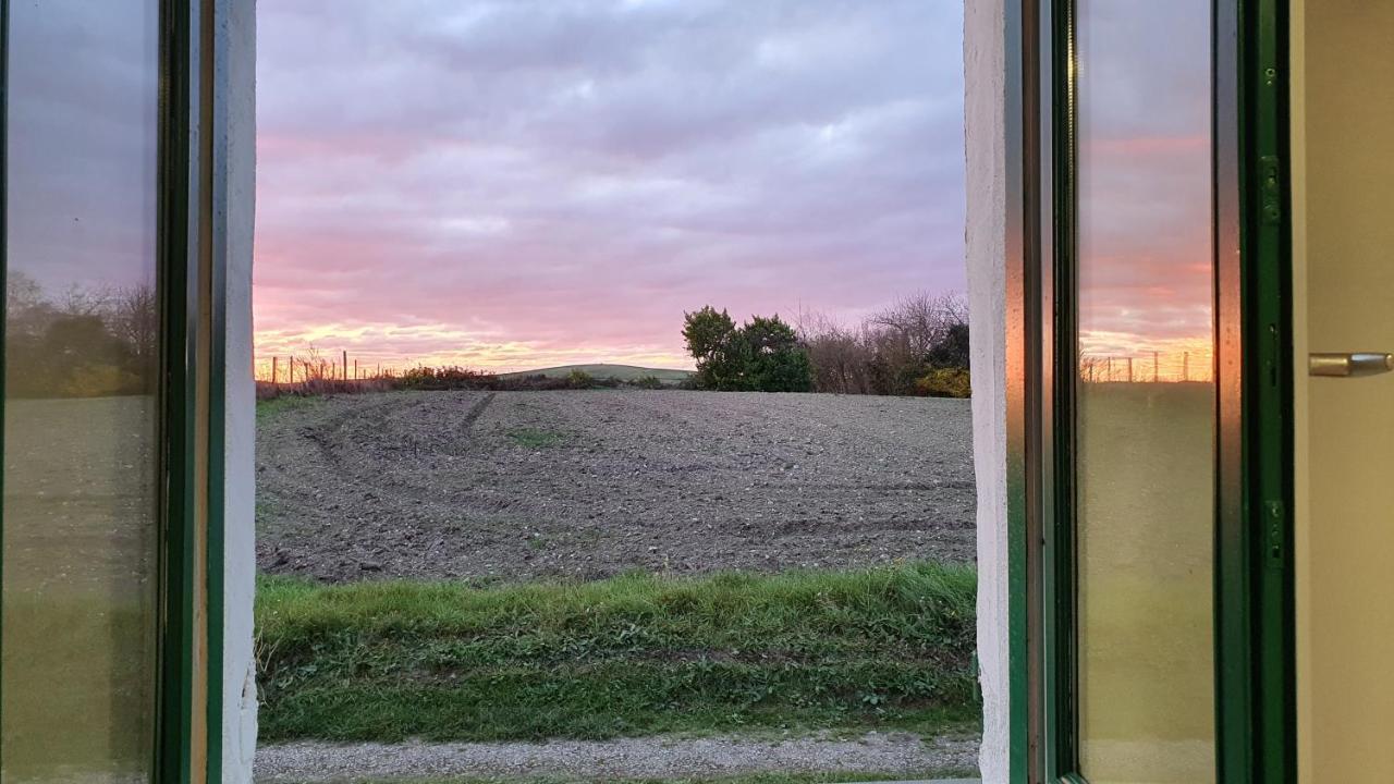 Grande Maison Avec Jardin, Animaux,Au Calme Yviers Esterno foto